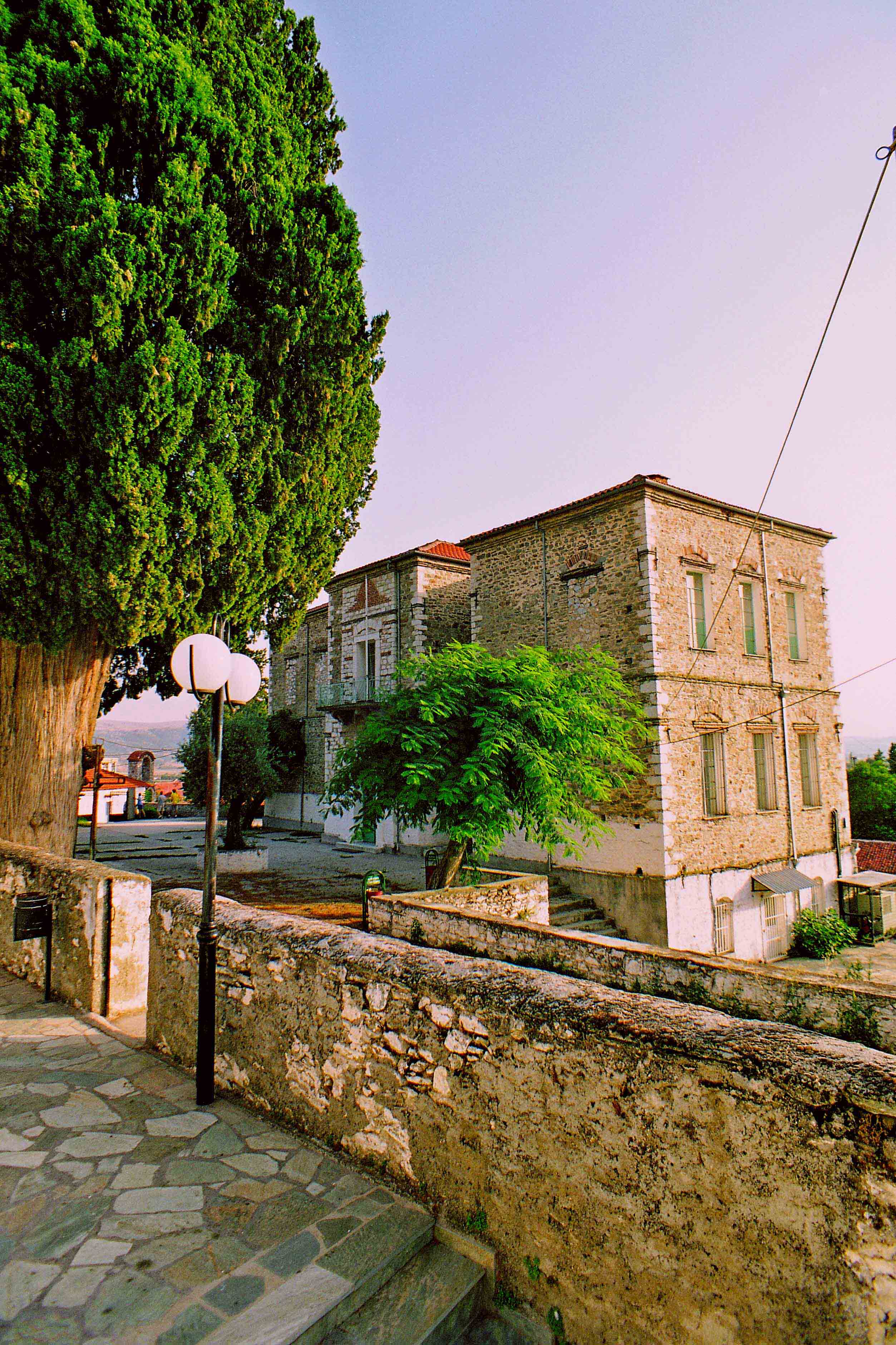 Πέτρινο καλντερίμι