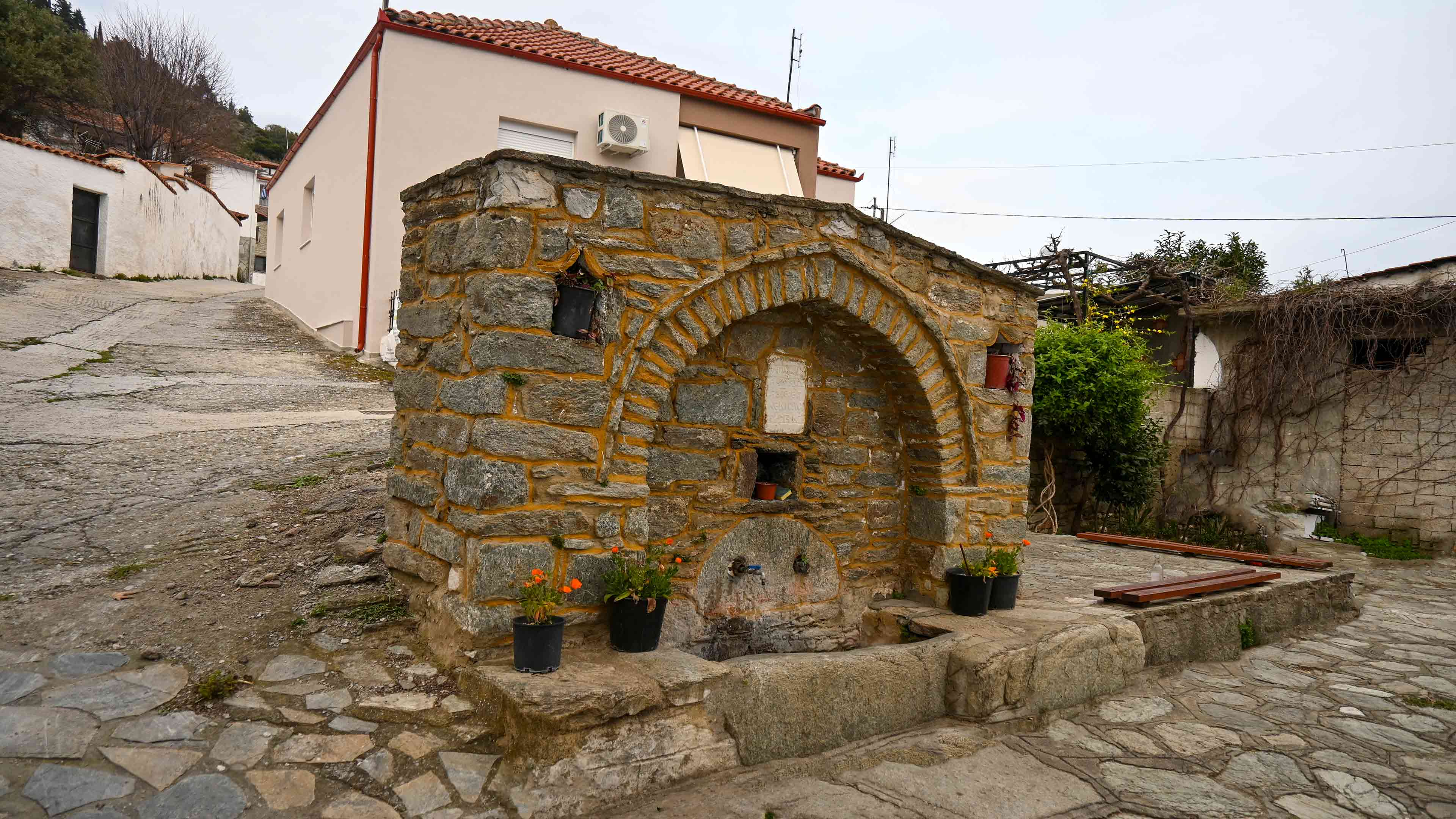 Παραδοσιακό αρχοντικό στην Τσαριτσάνη